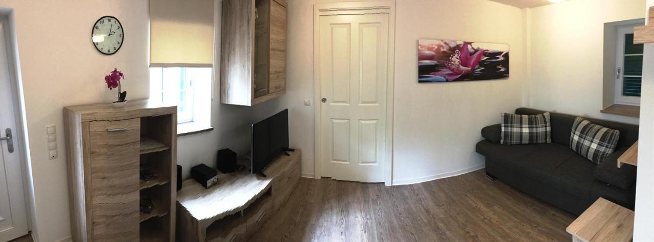 Haus Am Eck - Gaestehaus Und Appartements Altötting エクステリア 写真